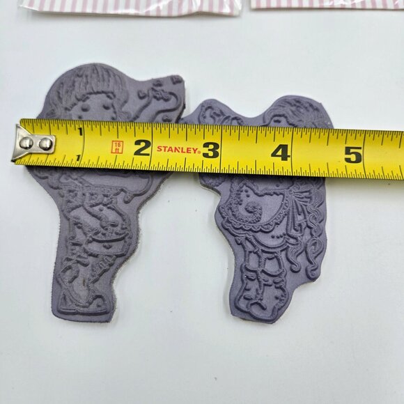 Magnolia Tilda Cling Rubber Stamps Spreads Love Glittering Tilda Sleeping Baby - Picture 9 of 16